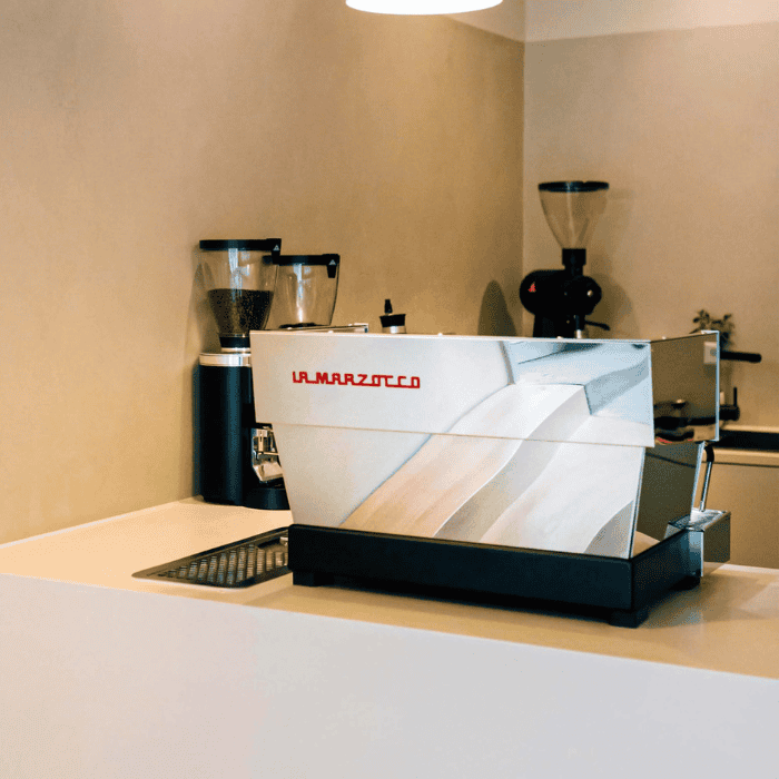 La Marzocco Linea Classic S La Marzocco Linea Classic S semi-automatic espresso machine