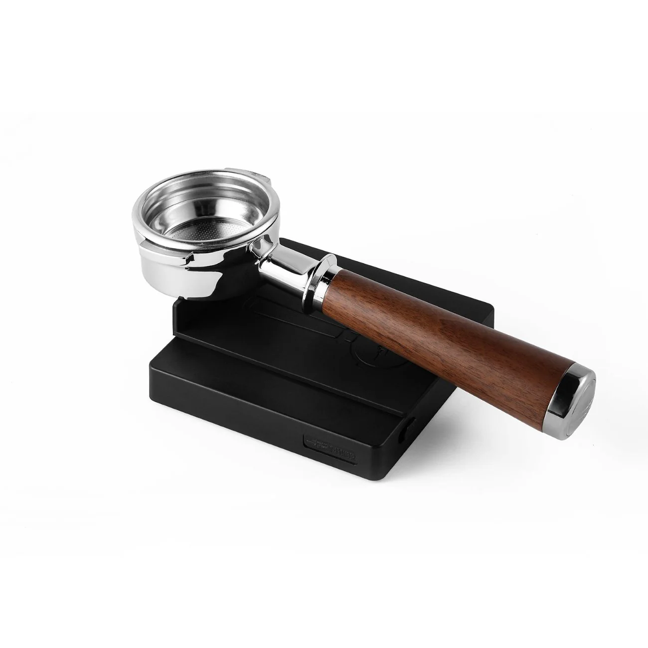 MHW-3BOMBER Cube Coffee Scale 2.0 Mini MHW-3BOMBER coffee scale mini on a coffee brewing station