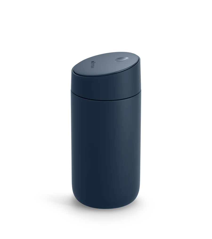 Fellow Carter Mug in grey with slide-lock lid for pour-over coffee