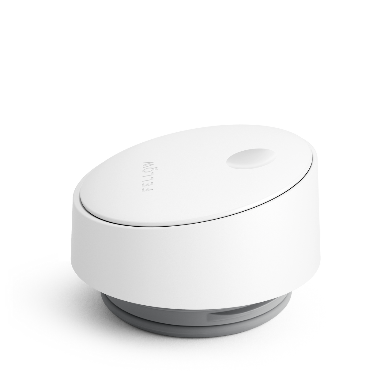 The Slide Lid - Fellow Fellow Slide-Lock Lid in black fitted on a Carter Move Mug